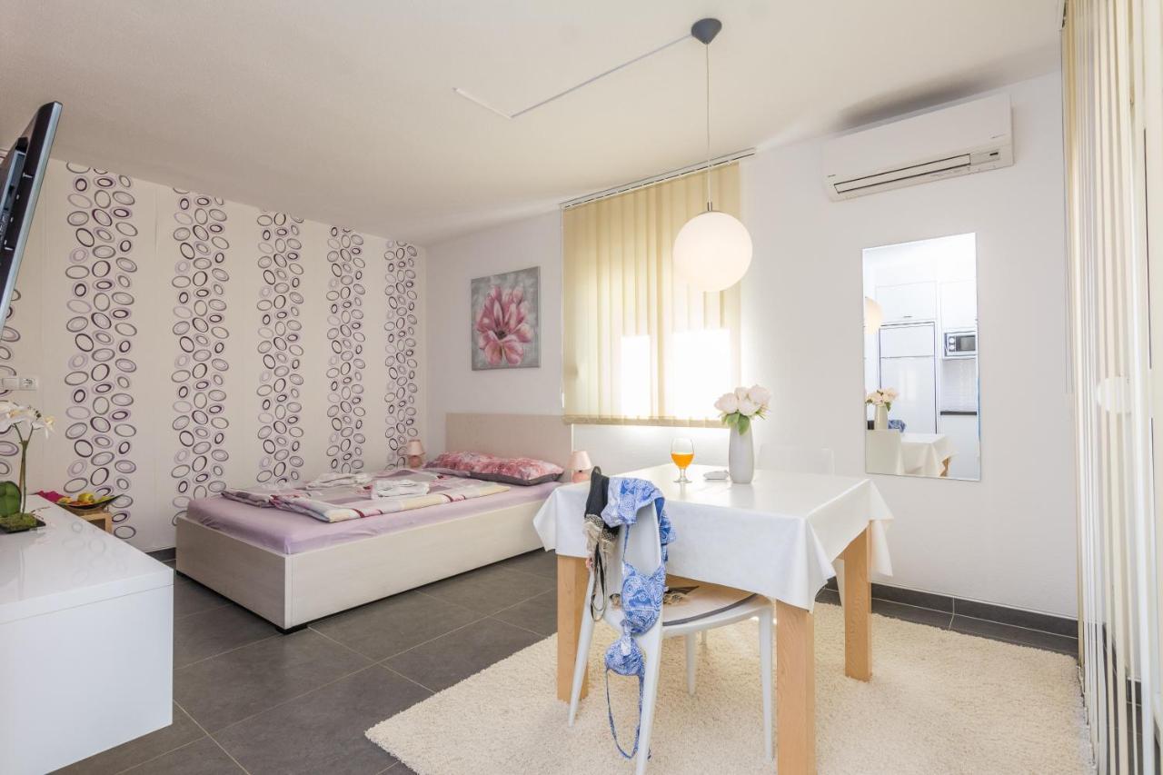 Apartments Nella Privlaka  Ngoại thất bức ảnh