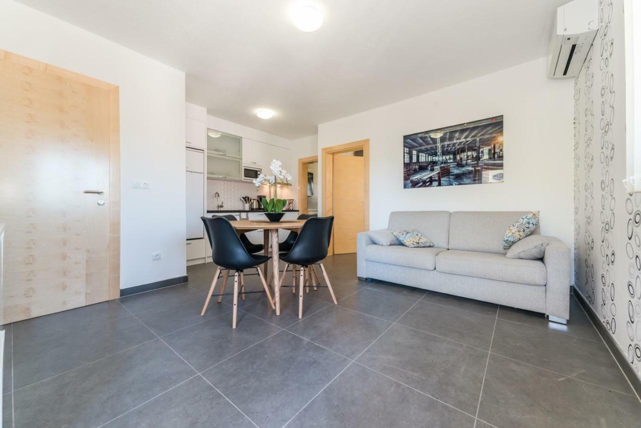 Apartments Nella Privlaka  Ngoại thất bức ảnh